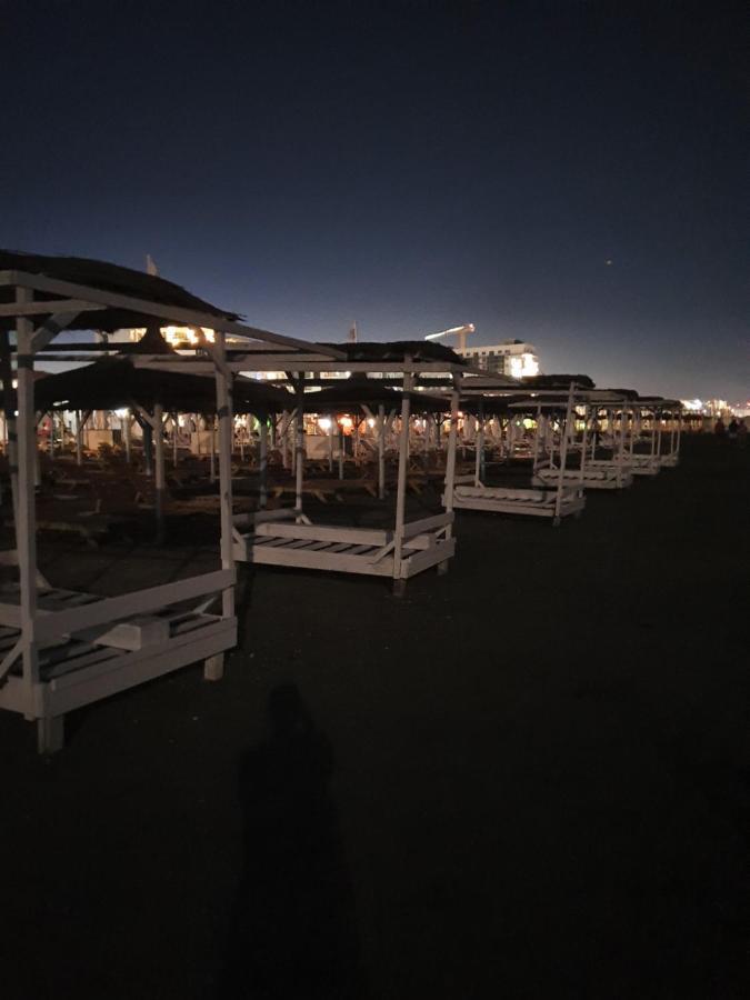 Garsoniera Bya Mamaia Nord-Năvodari Exterior foto
